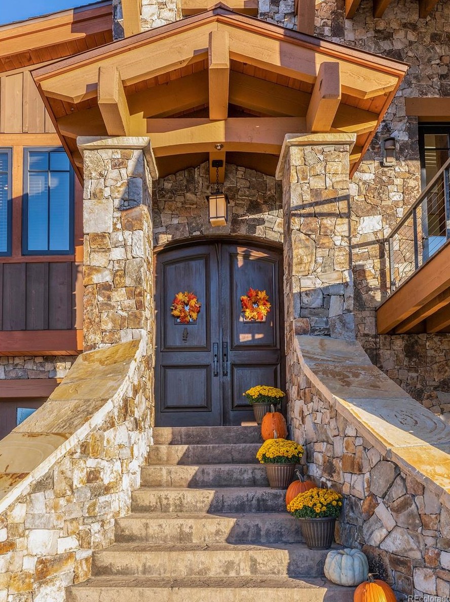 1823 Clubhouse Dr #b, Steamboat Springs, CO 80487