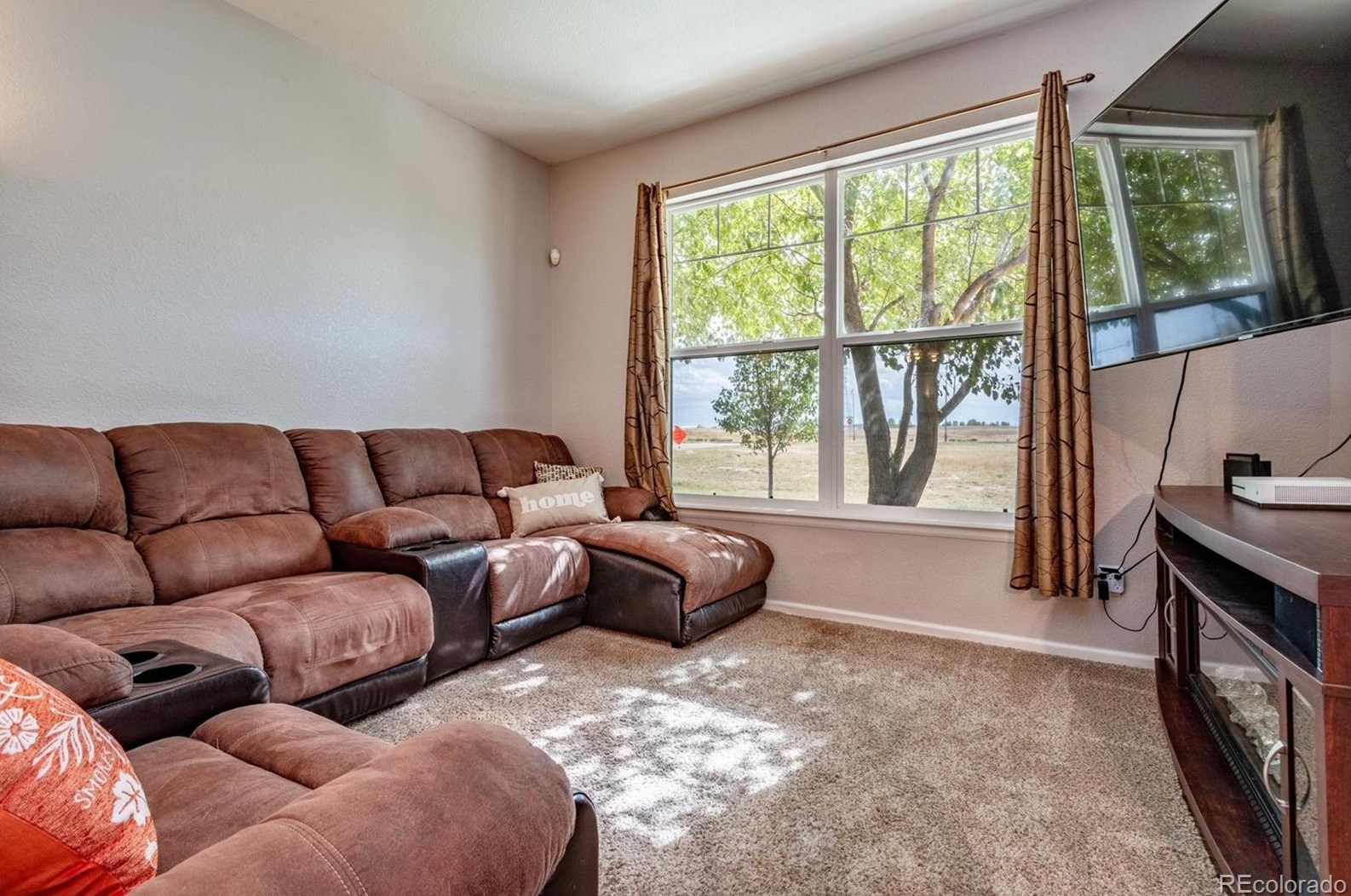 10425 Paris St #106, Henderson, CO 80640