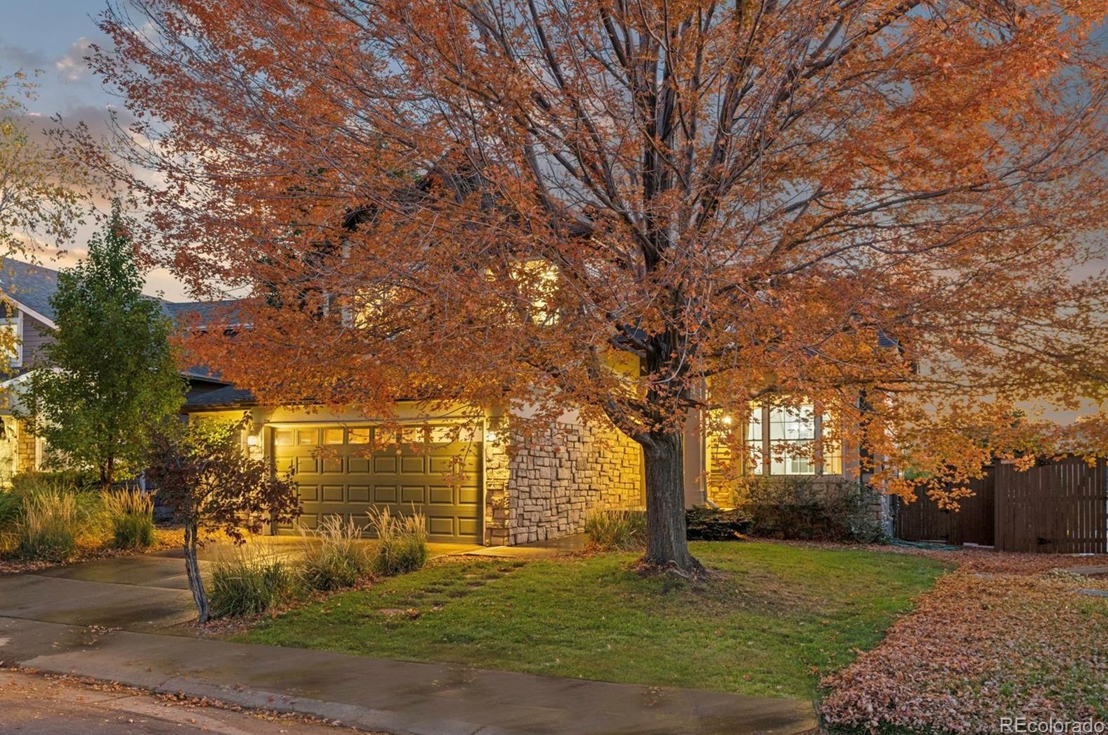 3354 White Oak St, Littleton, CO 80129-6307