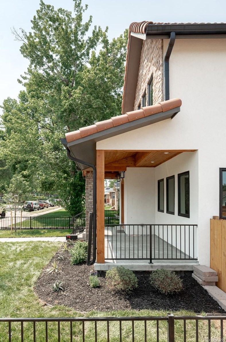 2957 S Logan St, Englewood, CO 80113