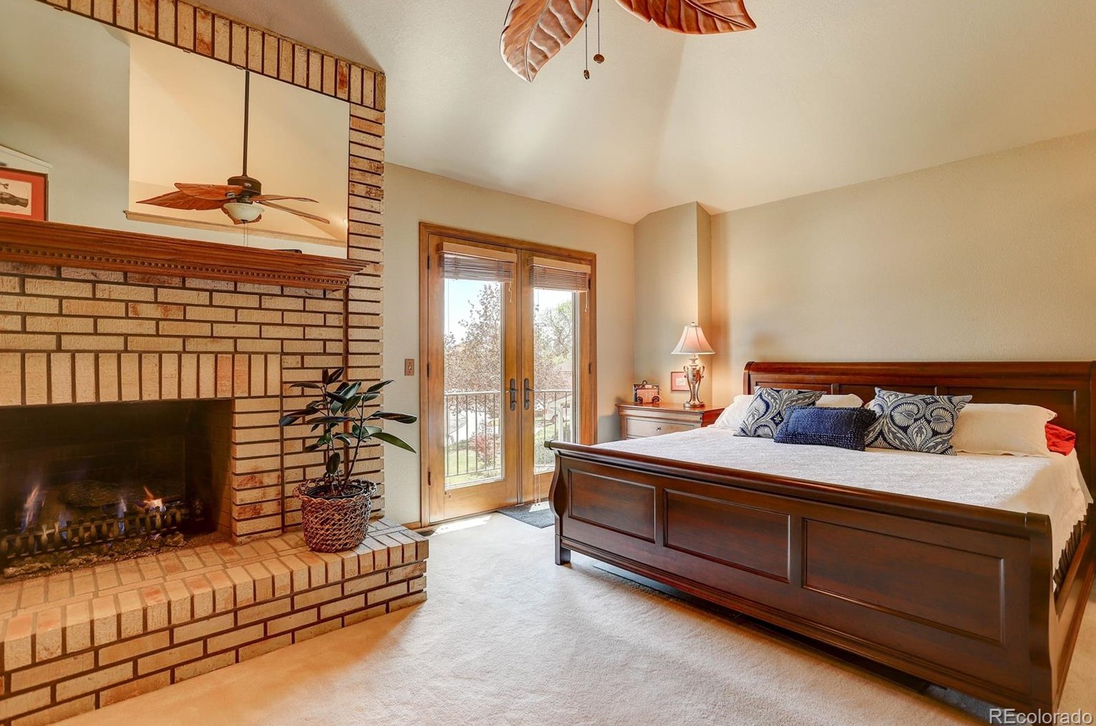 2201 Dry Crk Rd, Littleton CO 80120-8048 exterior