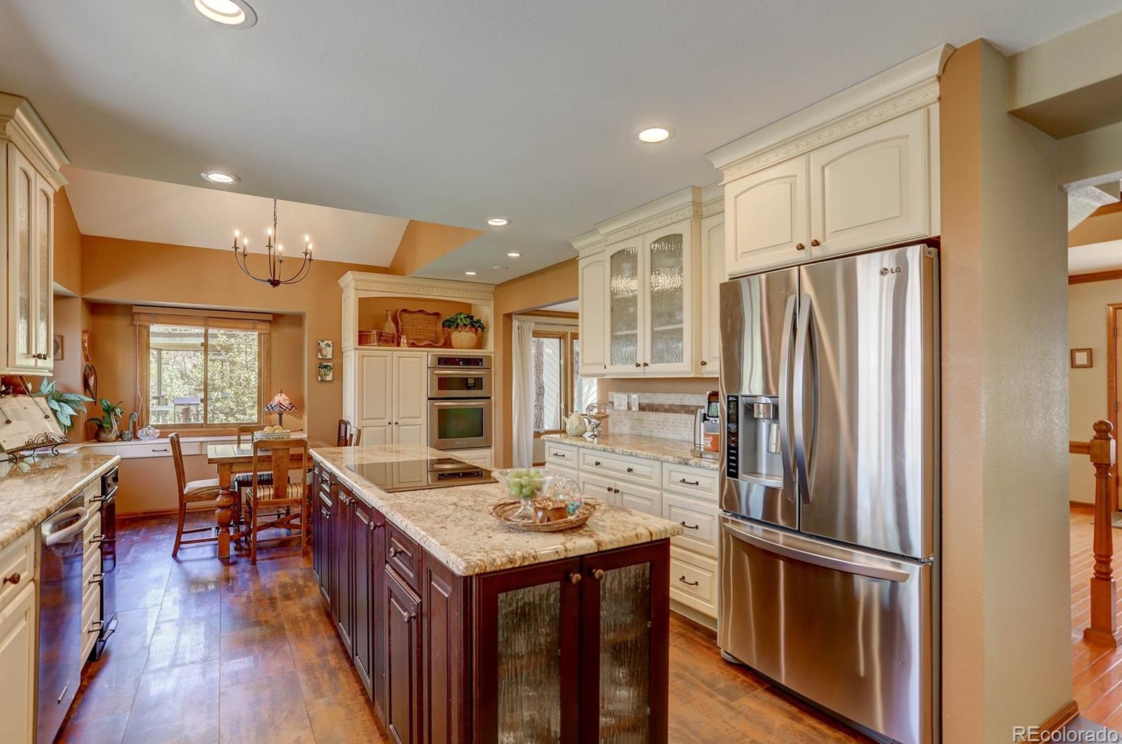 2201 Dry Crk Rd, Littleton CO 80120-8048 exterior