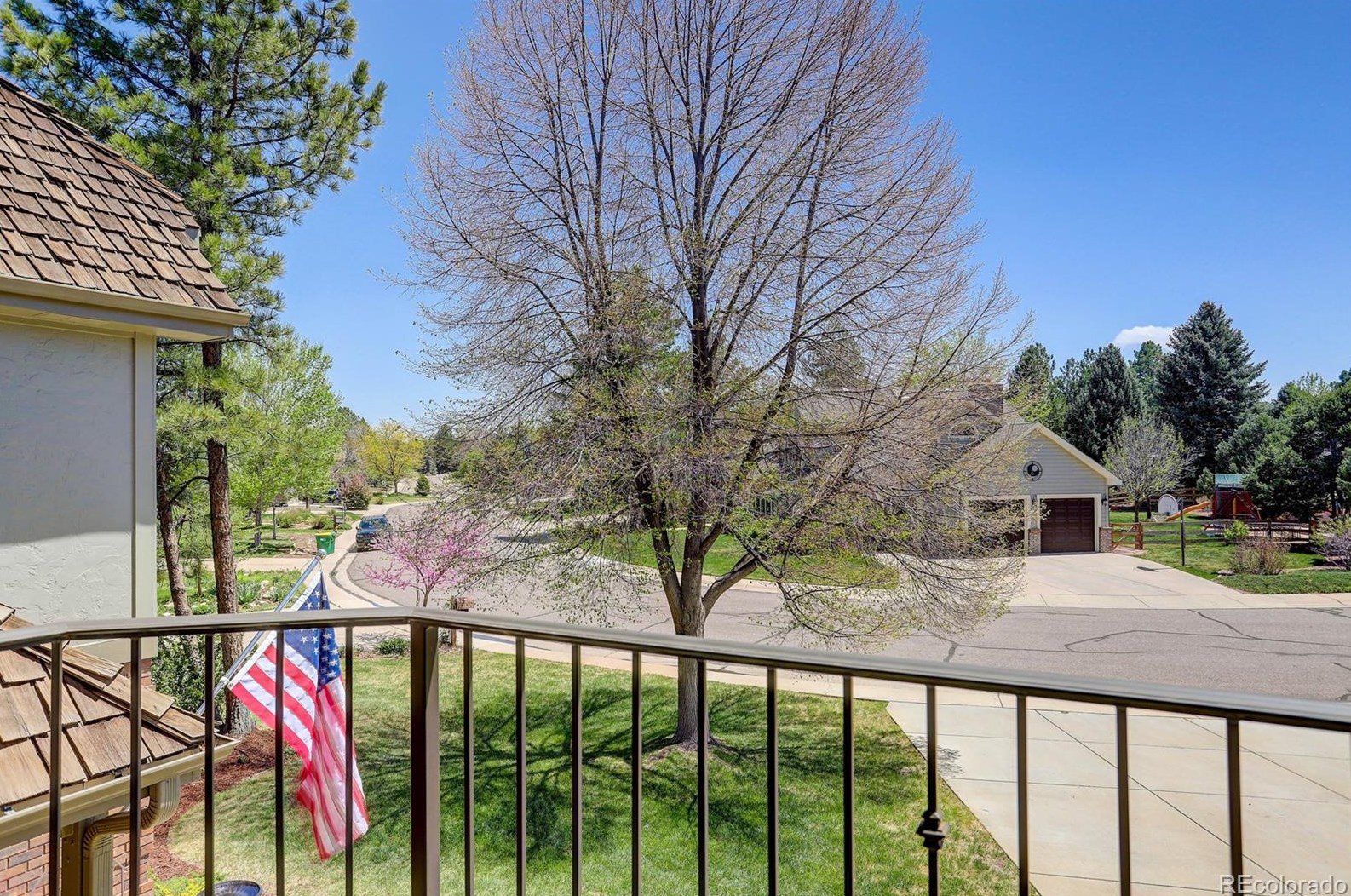 2201 Dry Crk Rd, Littleton CO 80120-8048 exterior