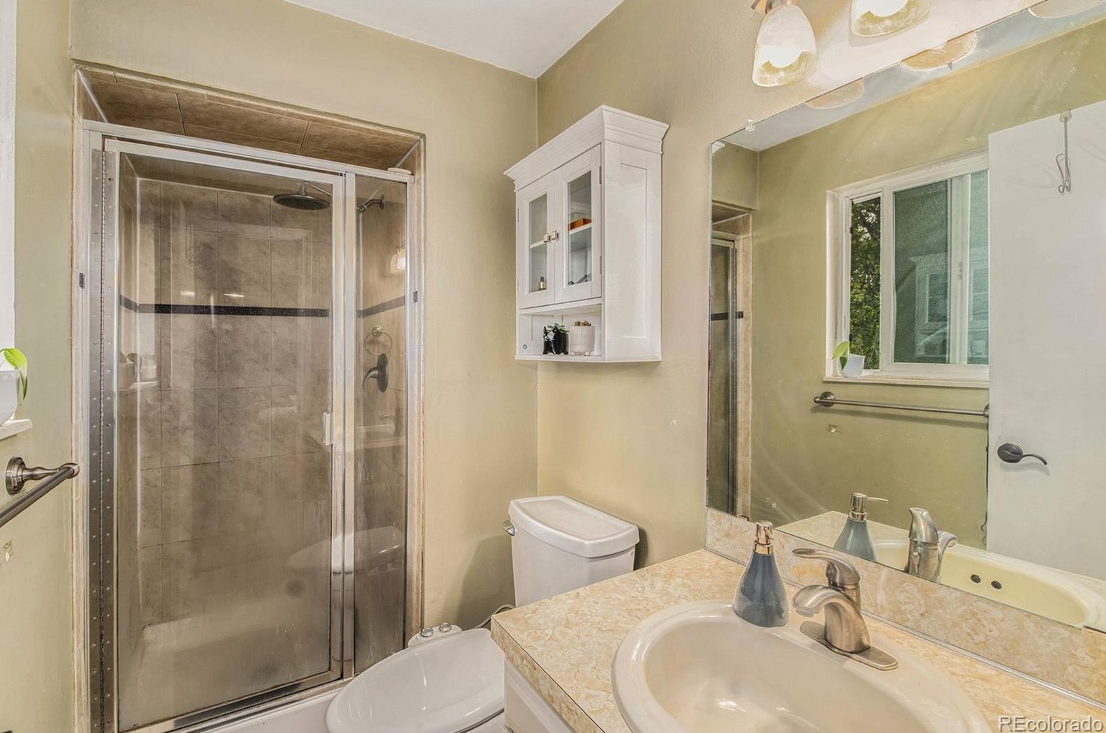 7026 Rowland Ave, Littleton CO 80128-4722 exterior