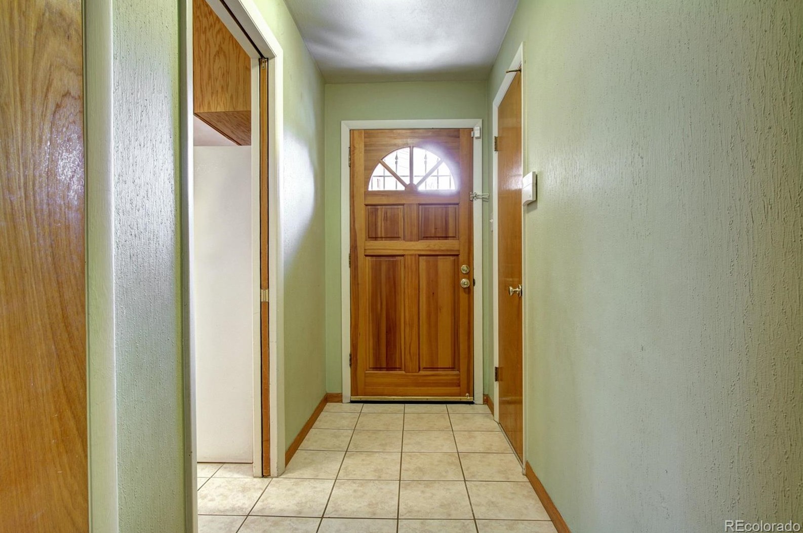 6157 Dudley Ct, Arvada, CO 80004-5471