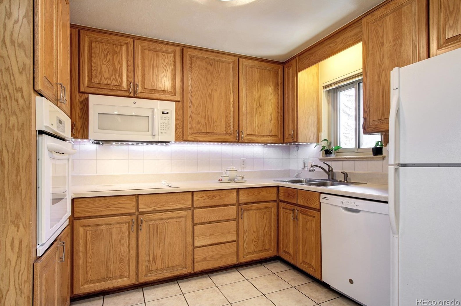 6157 Dudley Ct, Arvada CO  80004-5471 exterior