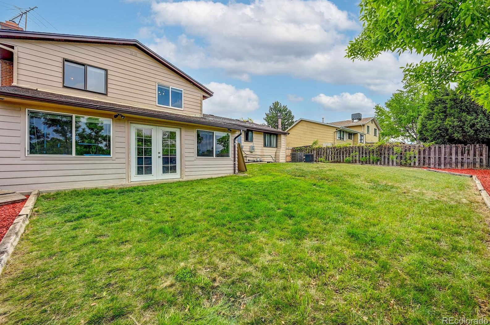 6543 Brentwood Way, Littleton CO 80123-3515 exterior