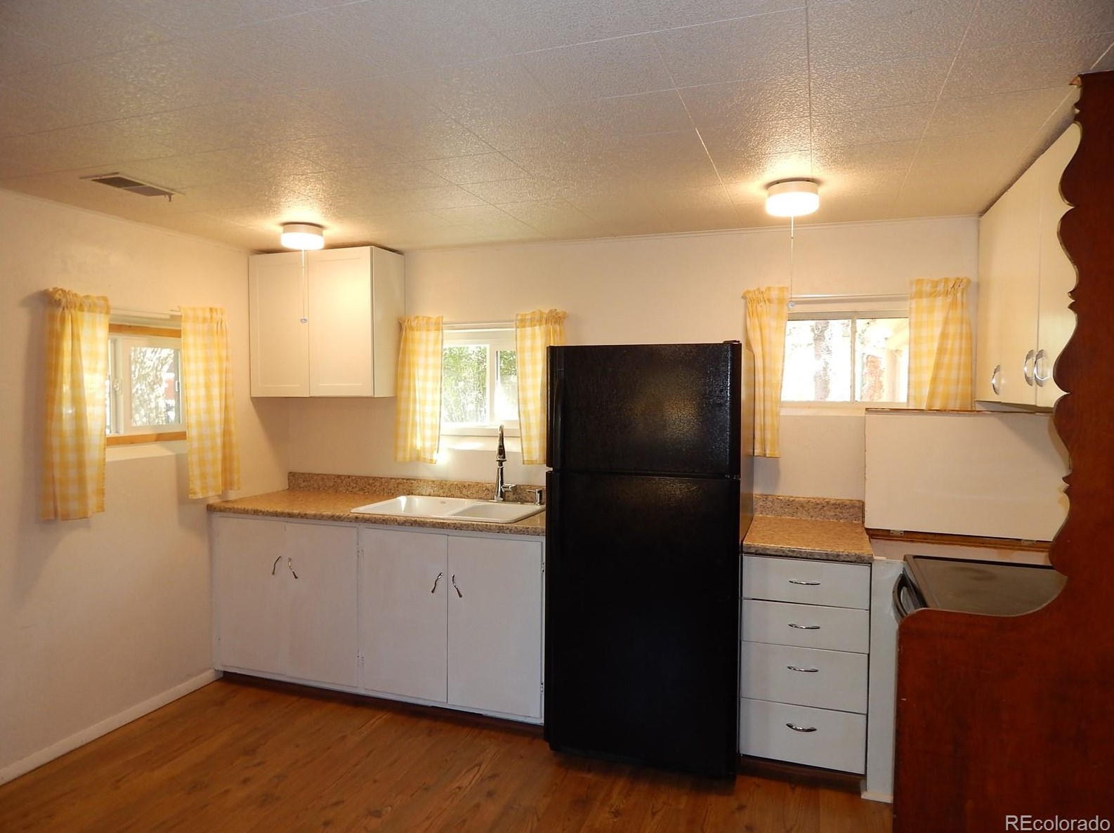 128 Gunnison Ave, Buena Vista CO 81211-8118 exterior