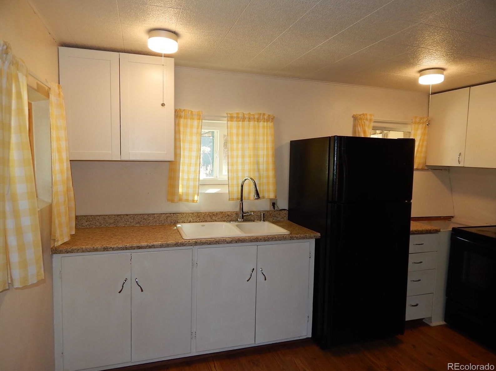 128 Gunnison Ave, Buena Vista CO 81211-8118 exterior