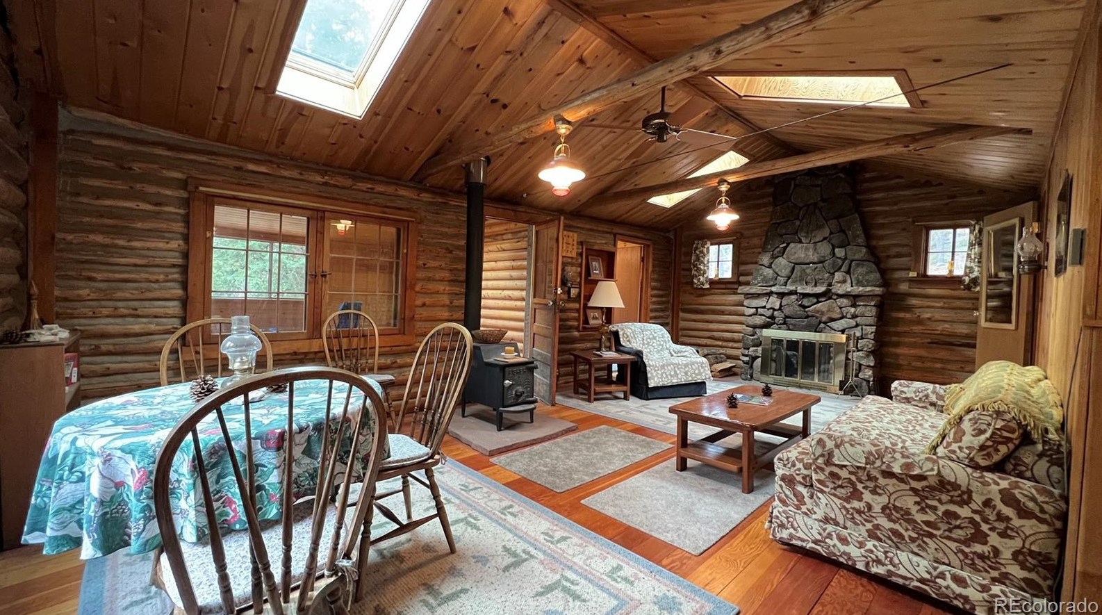 2299 Beaver Creek Rd, Arvada CO  80422-4580 exterior