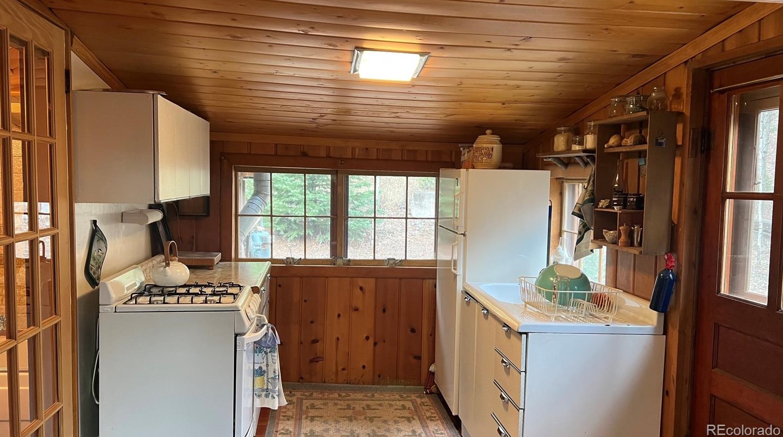 2299 Beaver Creek Rd, Arvada CO  80422-4580 exterior