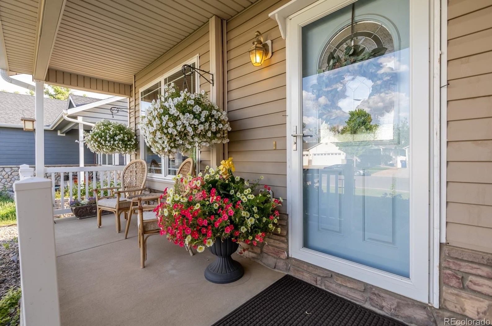 1207 Glen Creighton Dr, Erie, CO 80514-9577