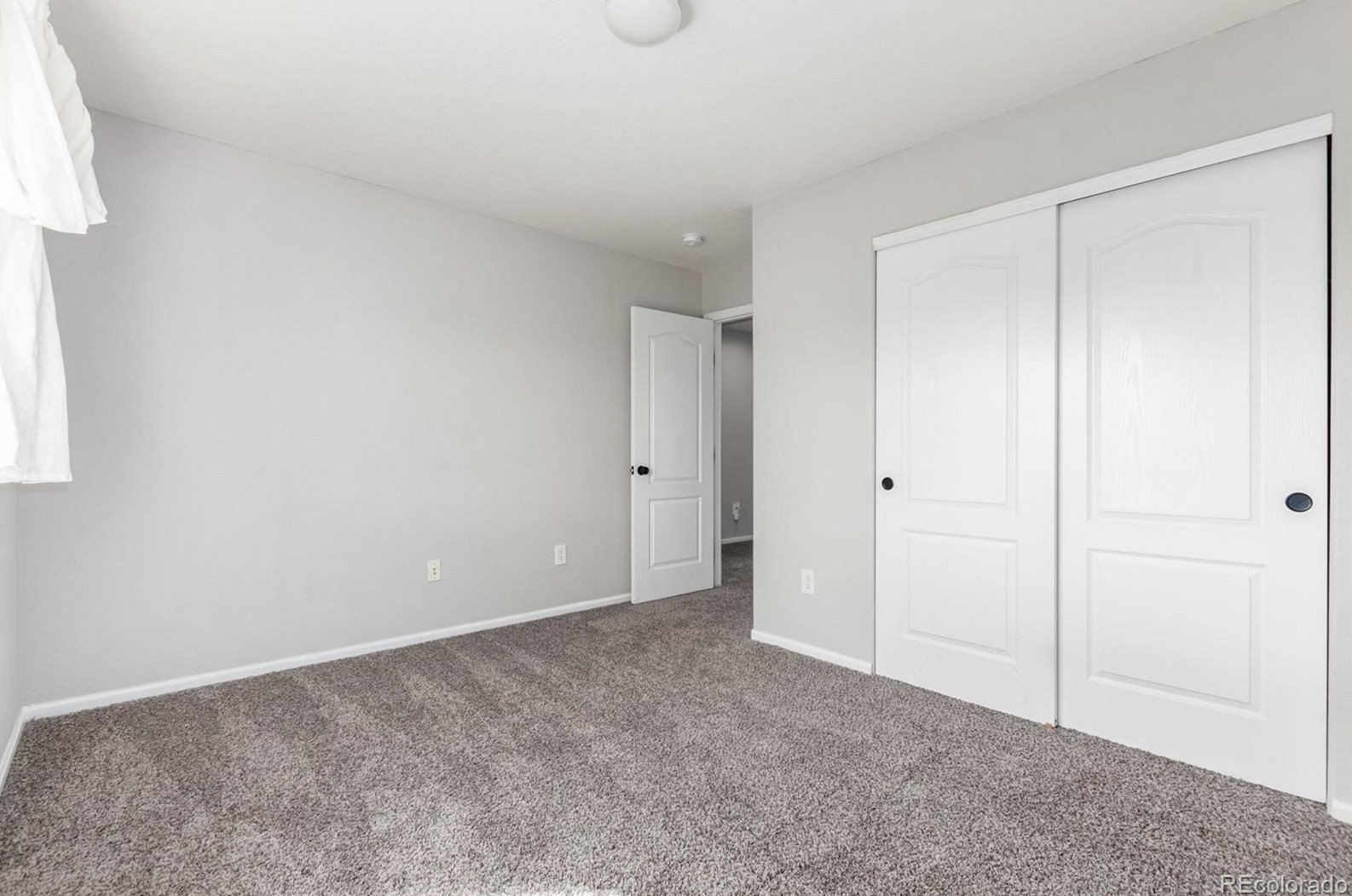 19 Peabody St, Castle Rock CO  80104-8812 exterior