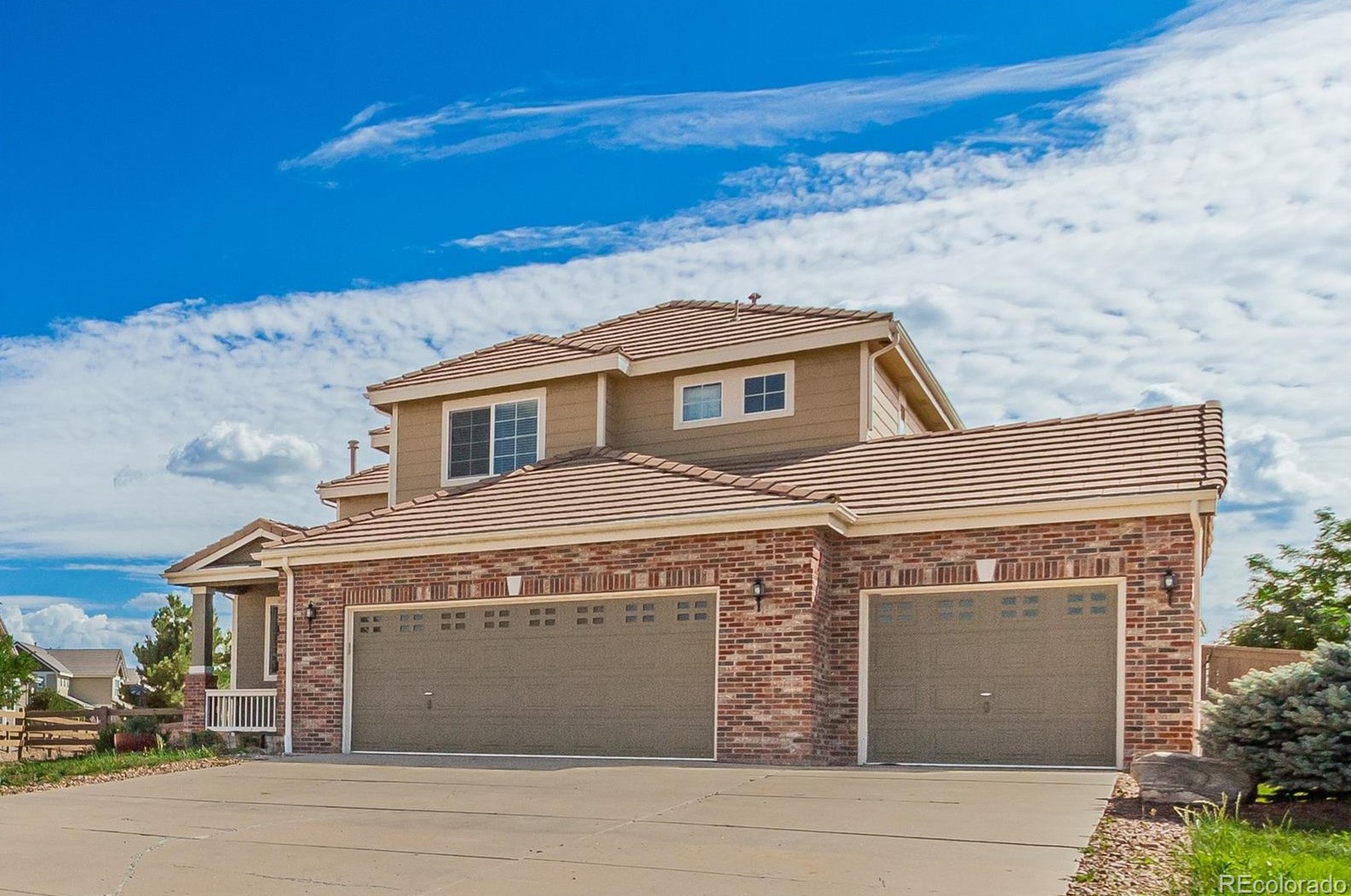 19 Peabody St, Castle Rock CO  80104-8812 exterior