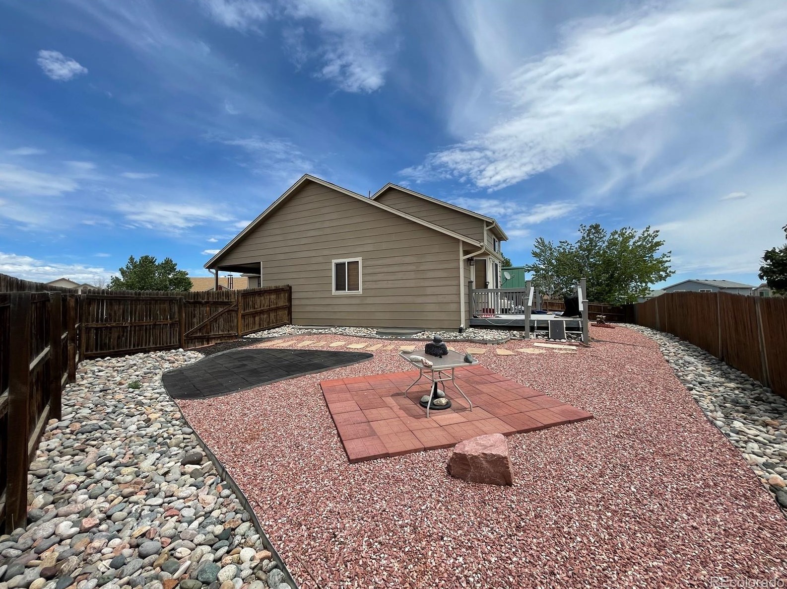 7417 Banberry Dr, Colorado Springs, CO 80925-9421