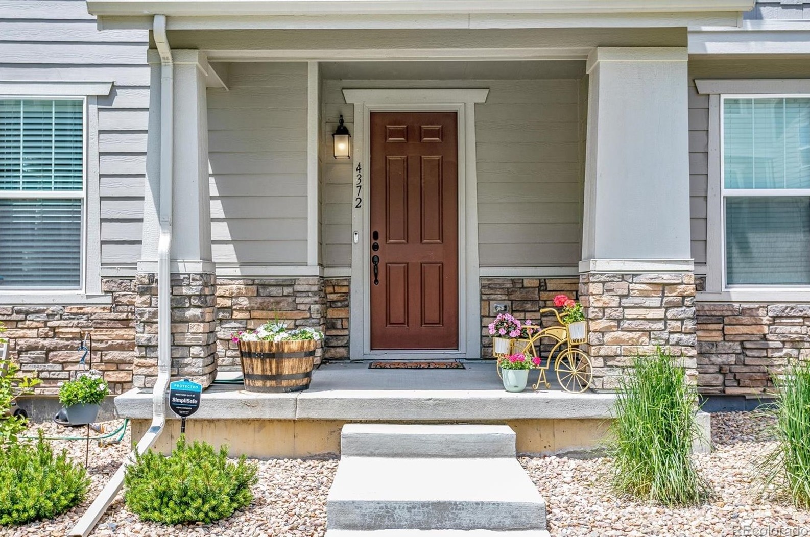 4372 Nepal St, Denver, CO 80015-7068