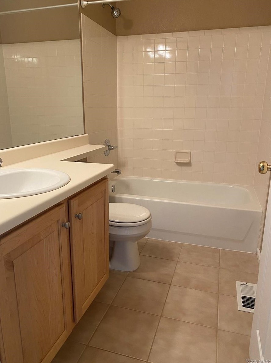 10184 Bentwood Cir, Littleton CO 80126-7866 exterior