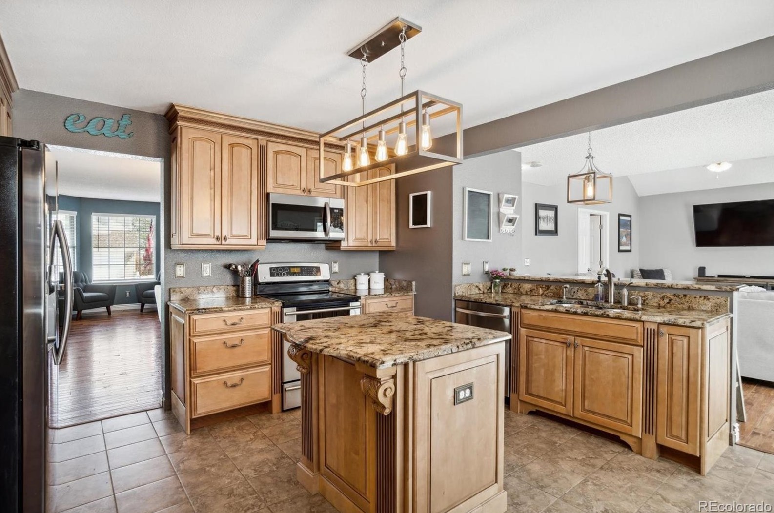 6247 Urban St, Littleton CO  80127-2389 exterior