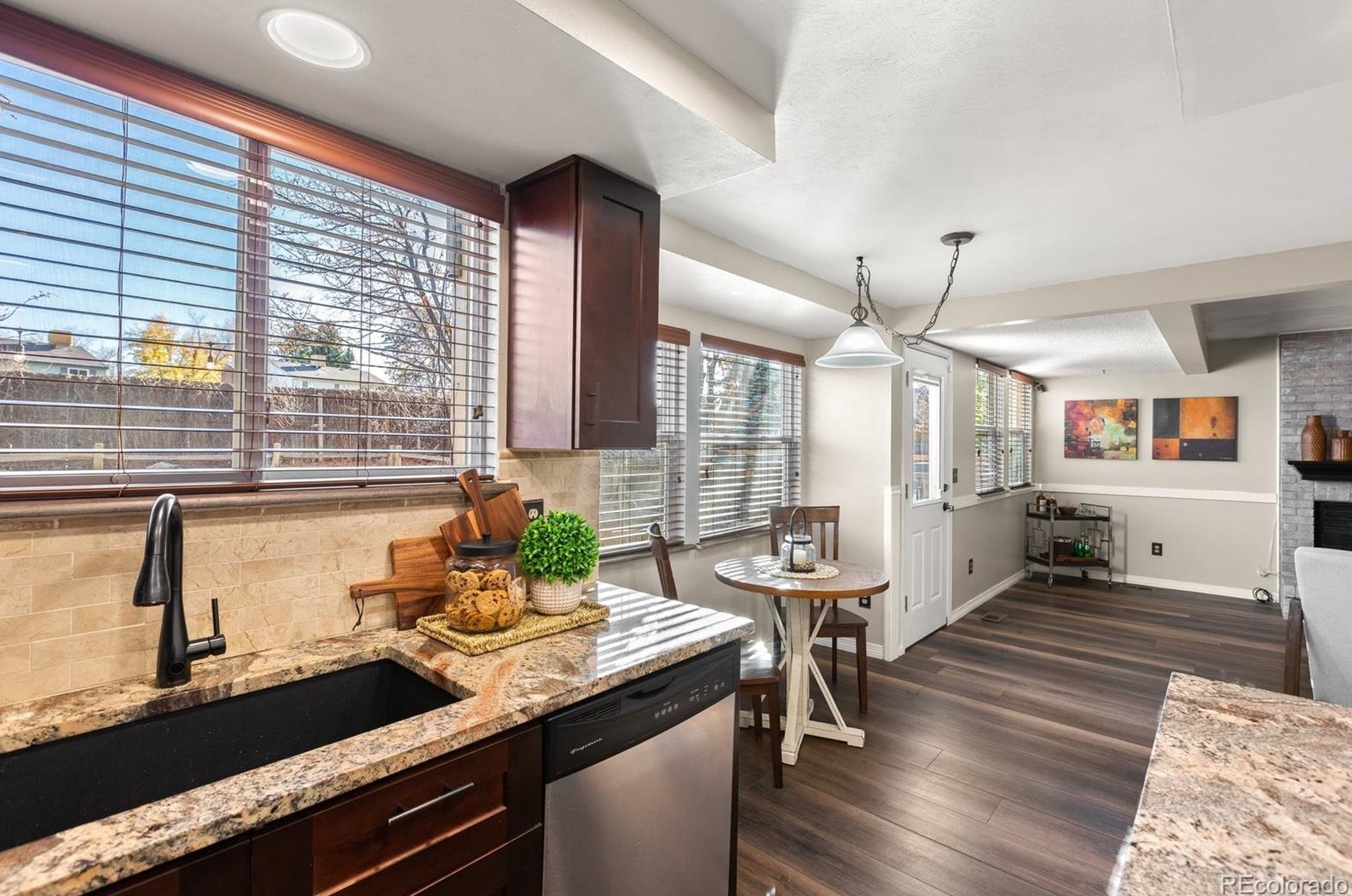 8858 Quarto Ave, Littleton CO 80128-4269 exterior