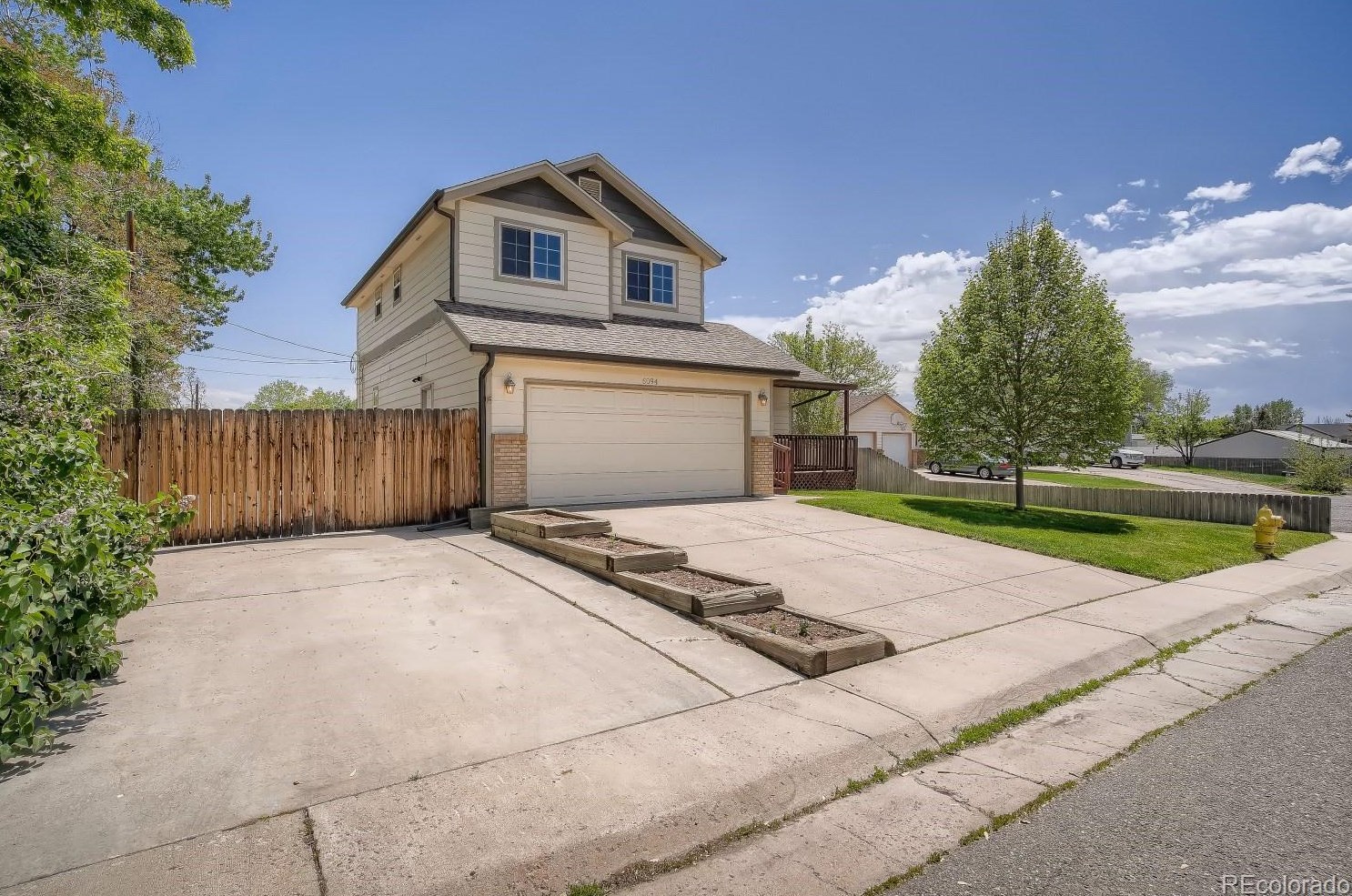 6094 Otis St, Arvada CO  80003-4940 exterior