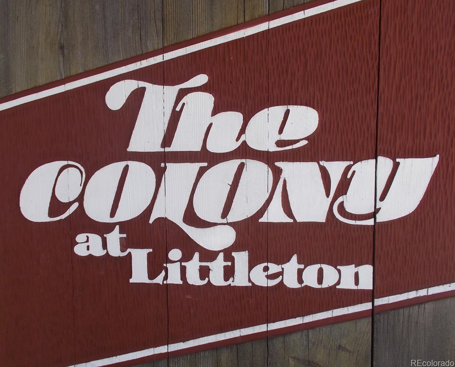 522 Crestline Cir, Littleton, CO 80120-1636