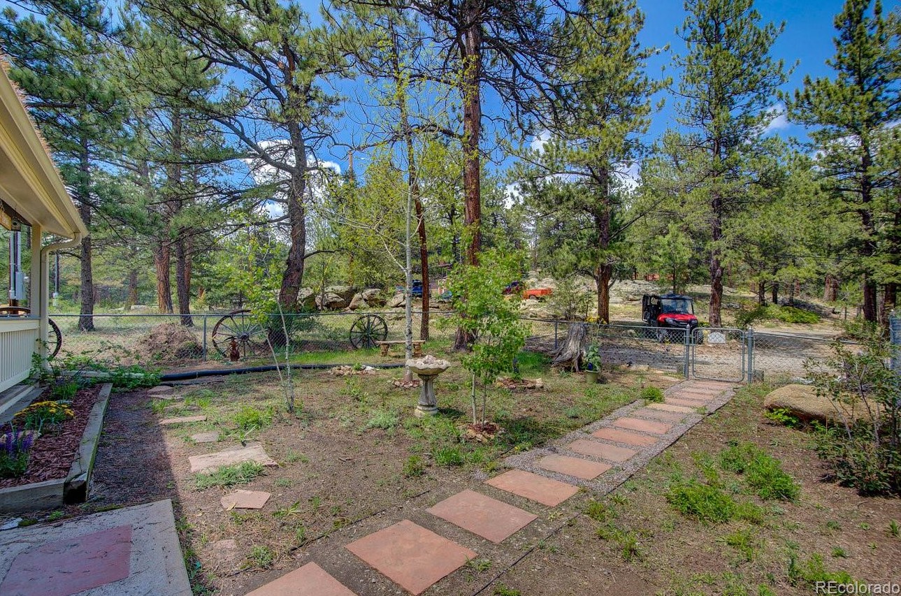 117 Aspen Dr, Lyons, CO 80540