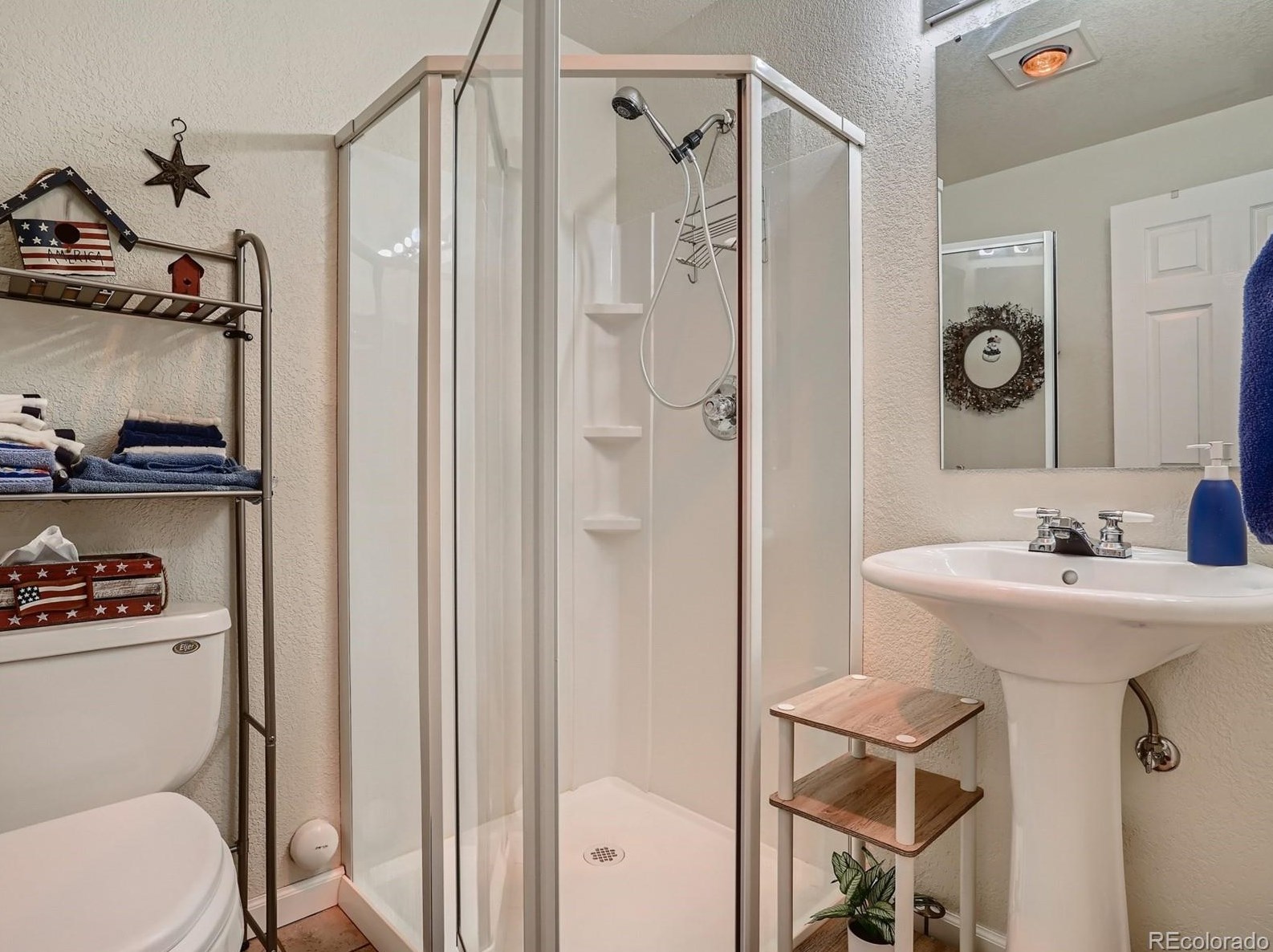 9436 Wolfe Dr, Littleton CO 80129-5796 exterior