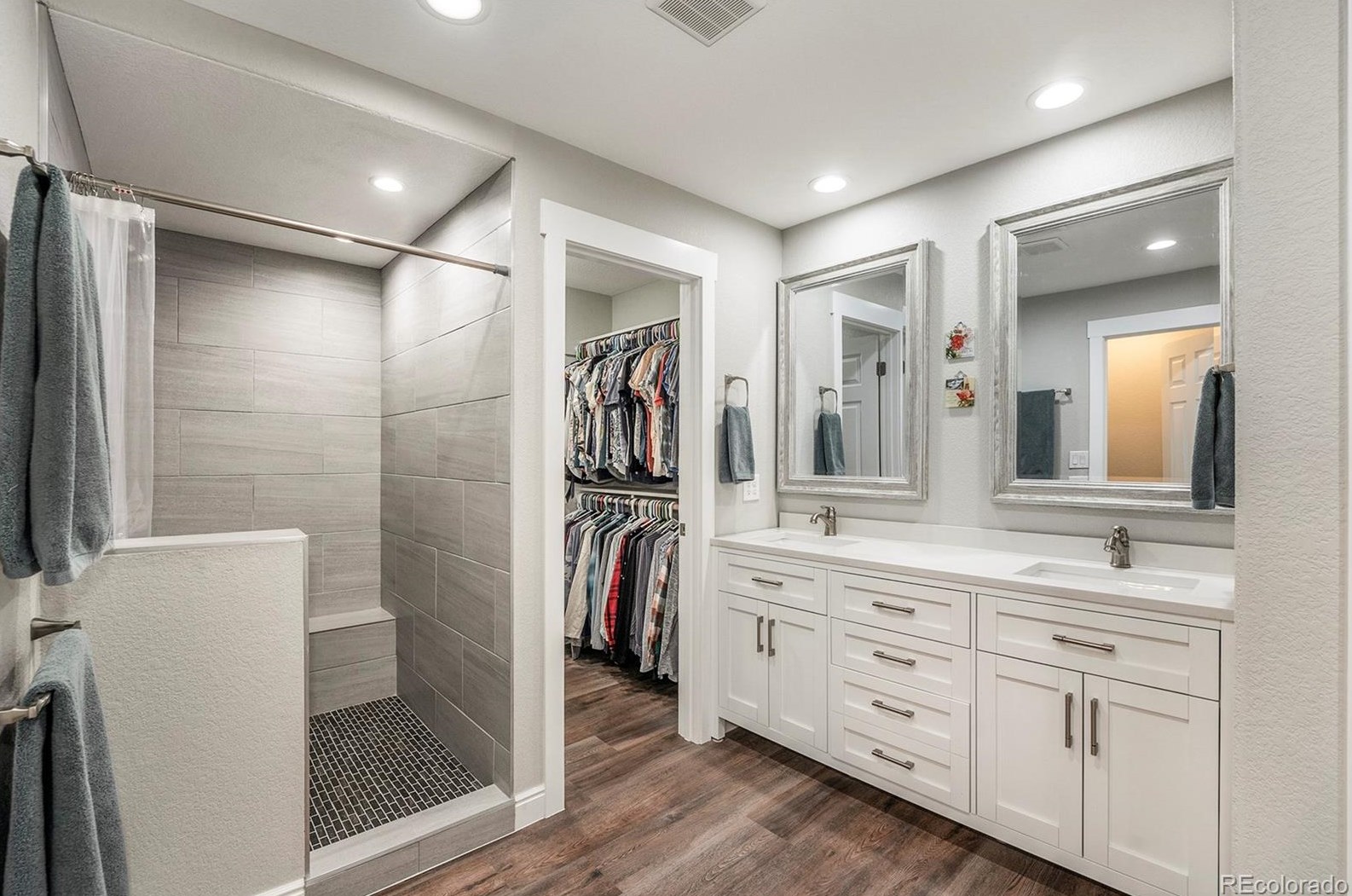 10454 82nd Ave, Arvada CO  80005-4702 exterior