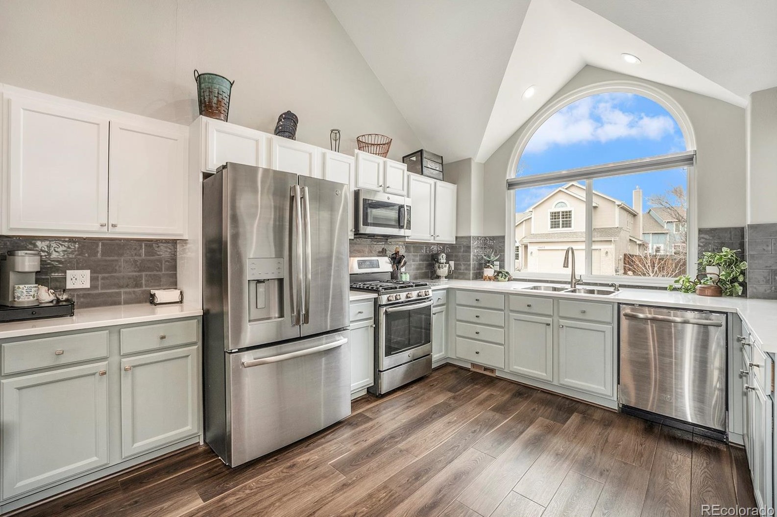 10454 82nd Ave, Arvada CO  80005-4702 exterior