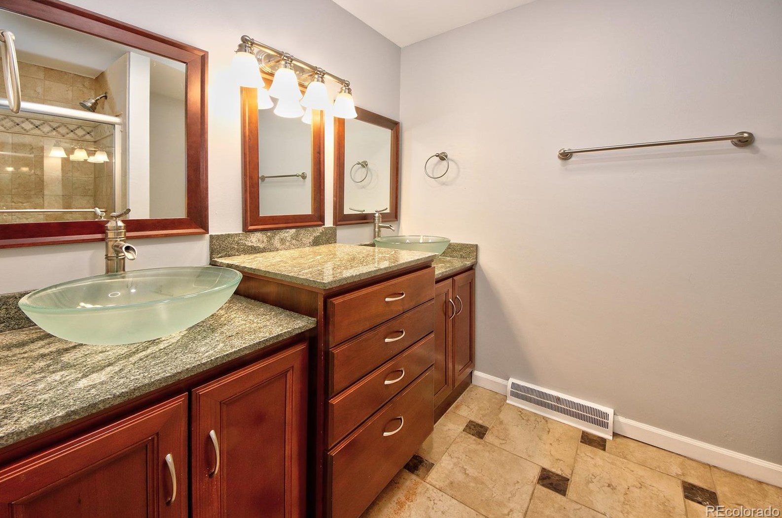 1394 Easter Cir, Littleton CO  80122-1356 exterior