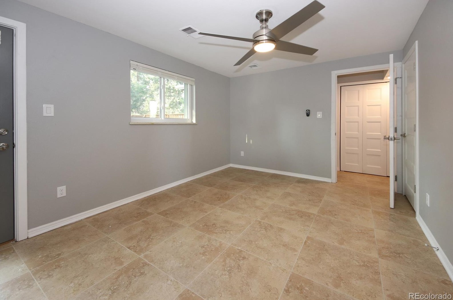 1394 Easter Cir, Littleton CO  80122-1356 exterior