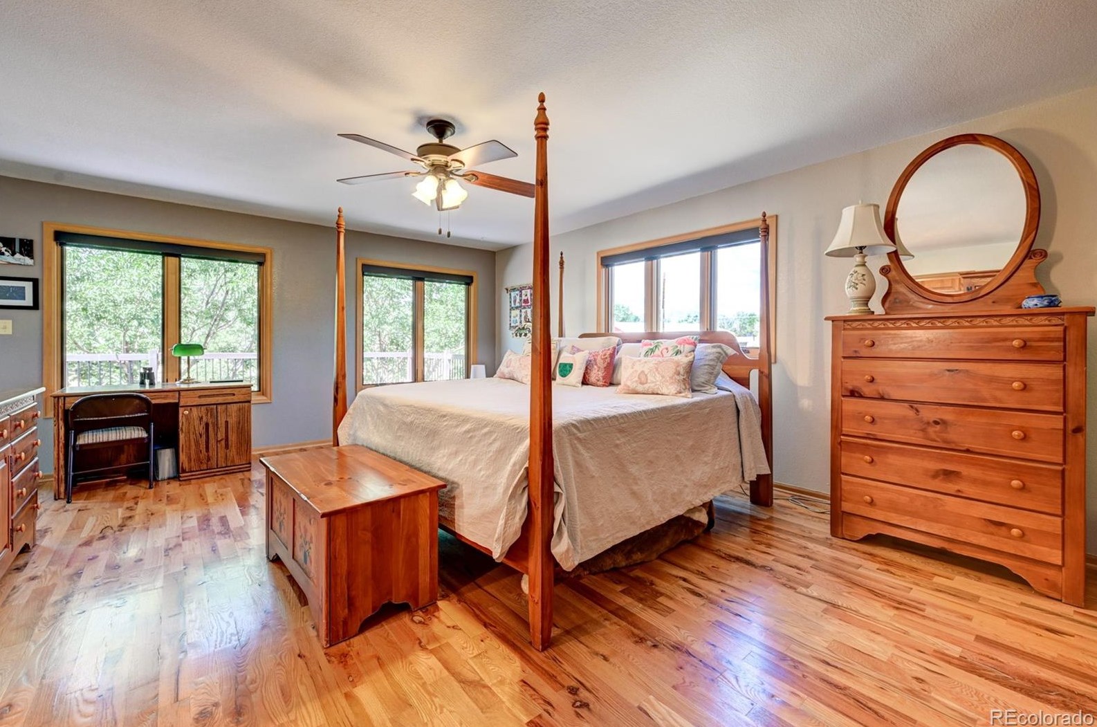 15442 76th Dr, Arvada CO  80007-7820 exterior