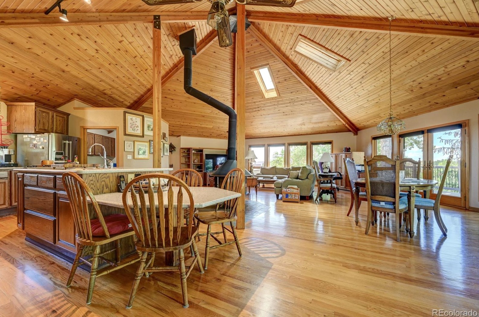 15442 76th Dr, Arvada CO  80007-7820 exterior