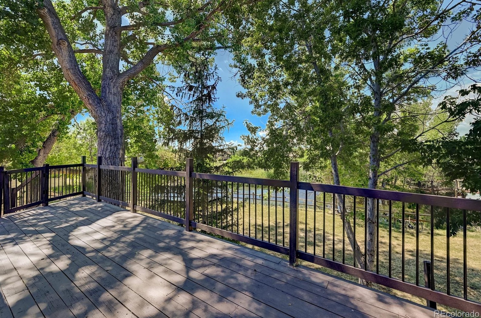 15442 76th Dr, Arvada CO  80007-7820 exterior