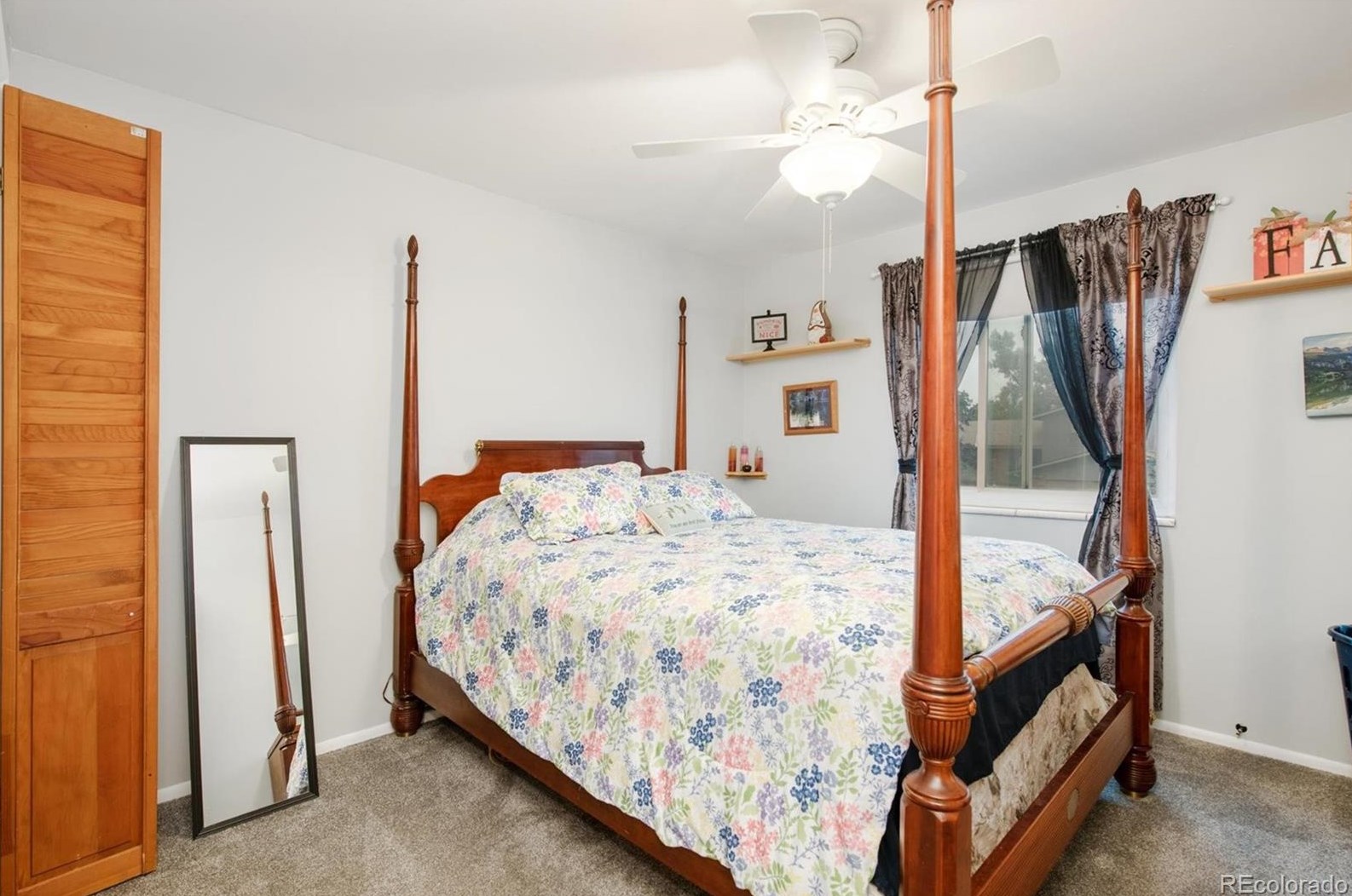 7338 Fremont Dr, Littleton CO 80128-4743 exterior