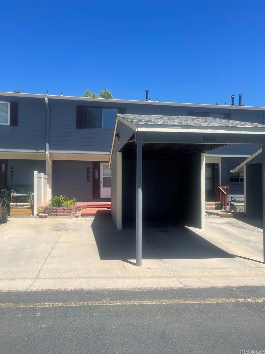 8685 Carr Loop, Arvada, CO 80005-1574