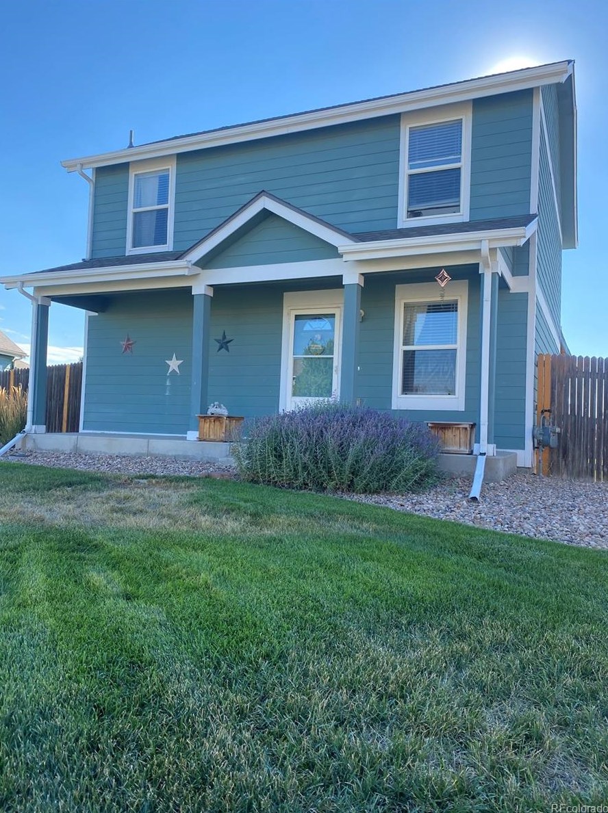 2707 Quarterland St, Strasburg, CO 80136-7409