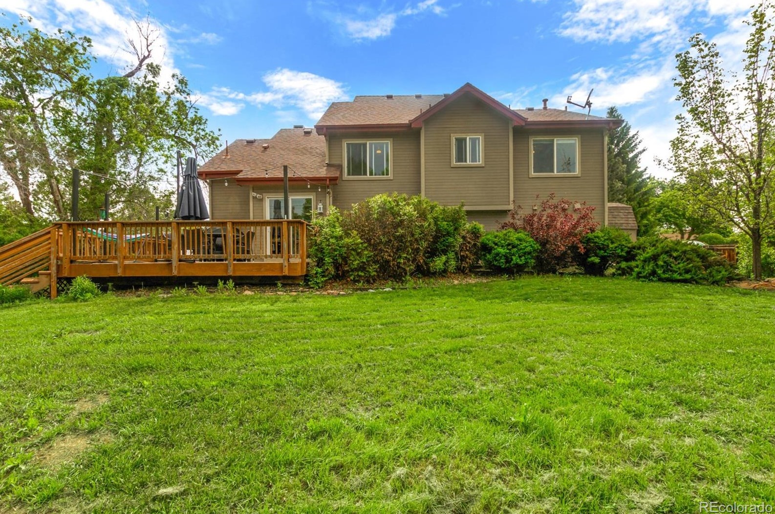 8602 Balsam St, Littleton CO 80128-6112 exterior