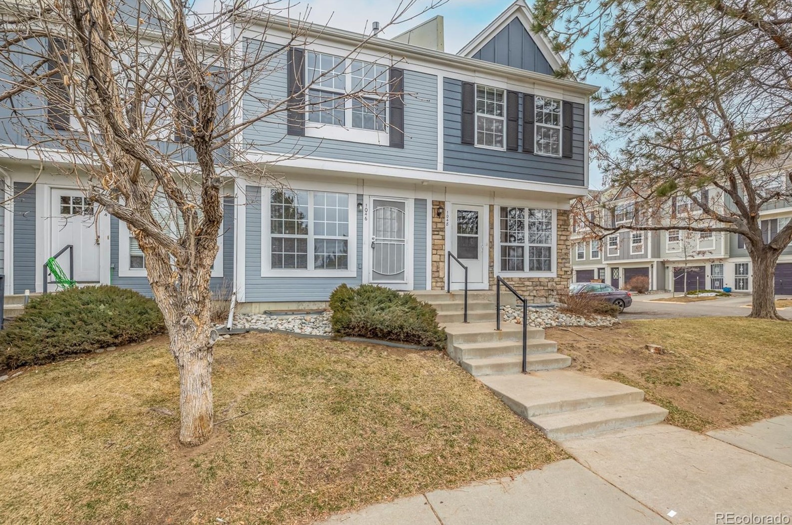 1046 Paris Ct, Denver, CO 80012-3290