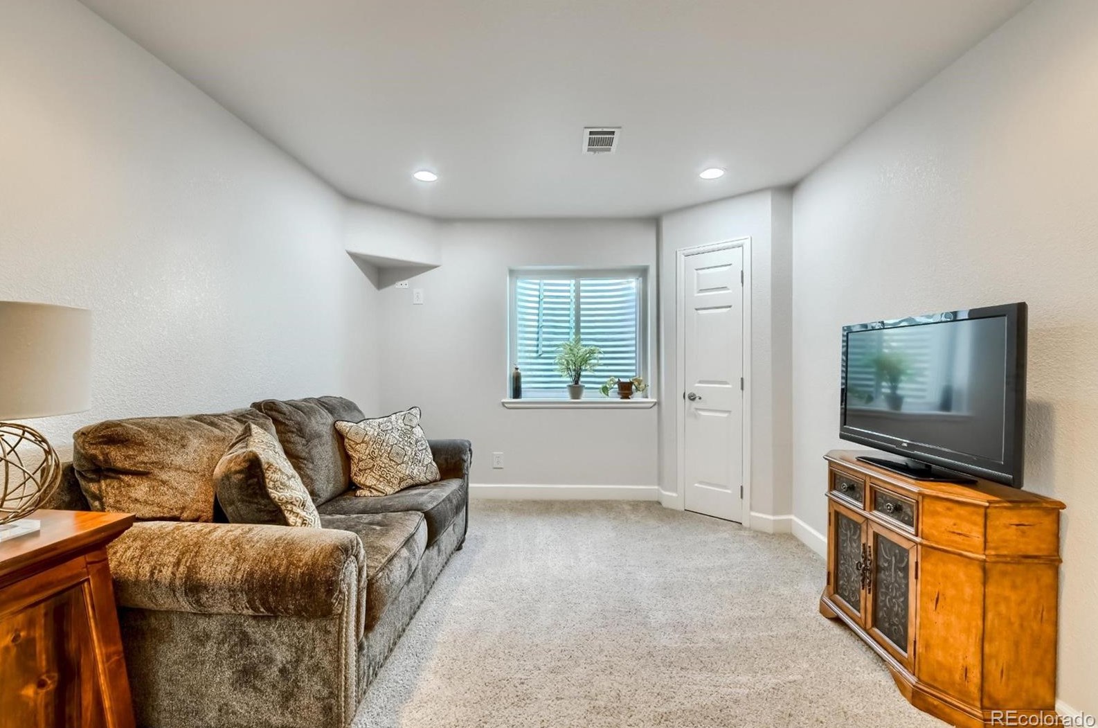 8842 Carr Way, Littleton CO 80127-8589 exterior