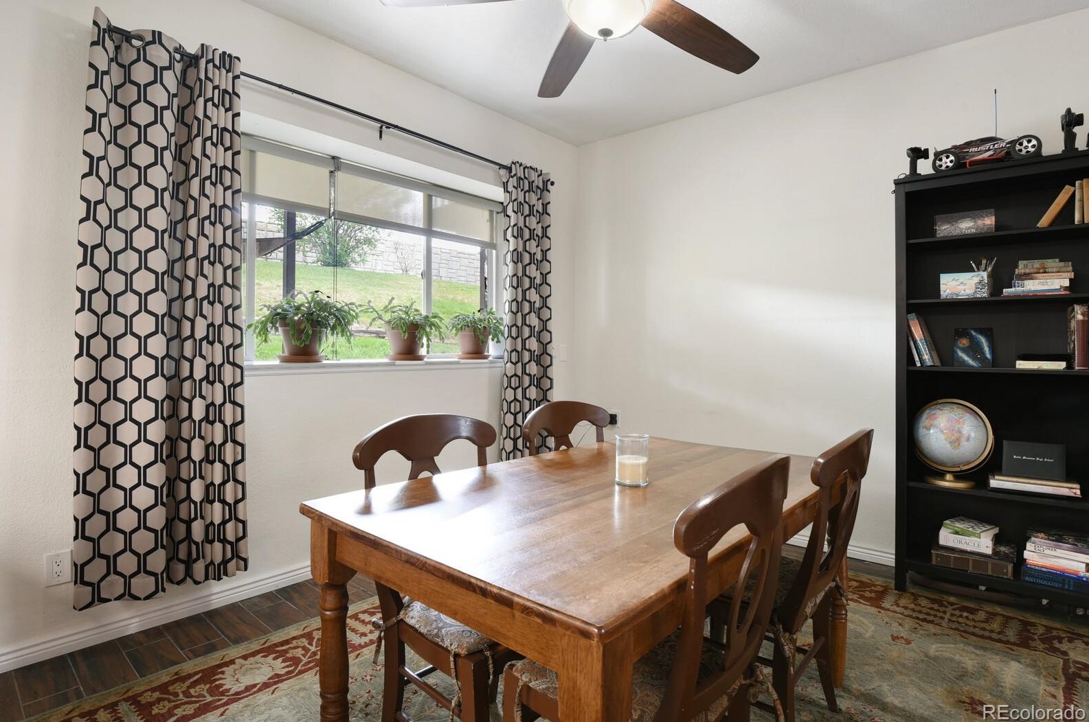 2831 Davies Dr, Littleton CO 80120-2933 exterior