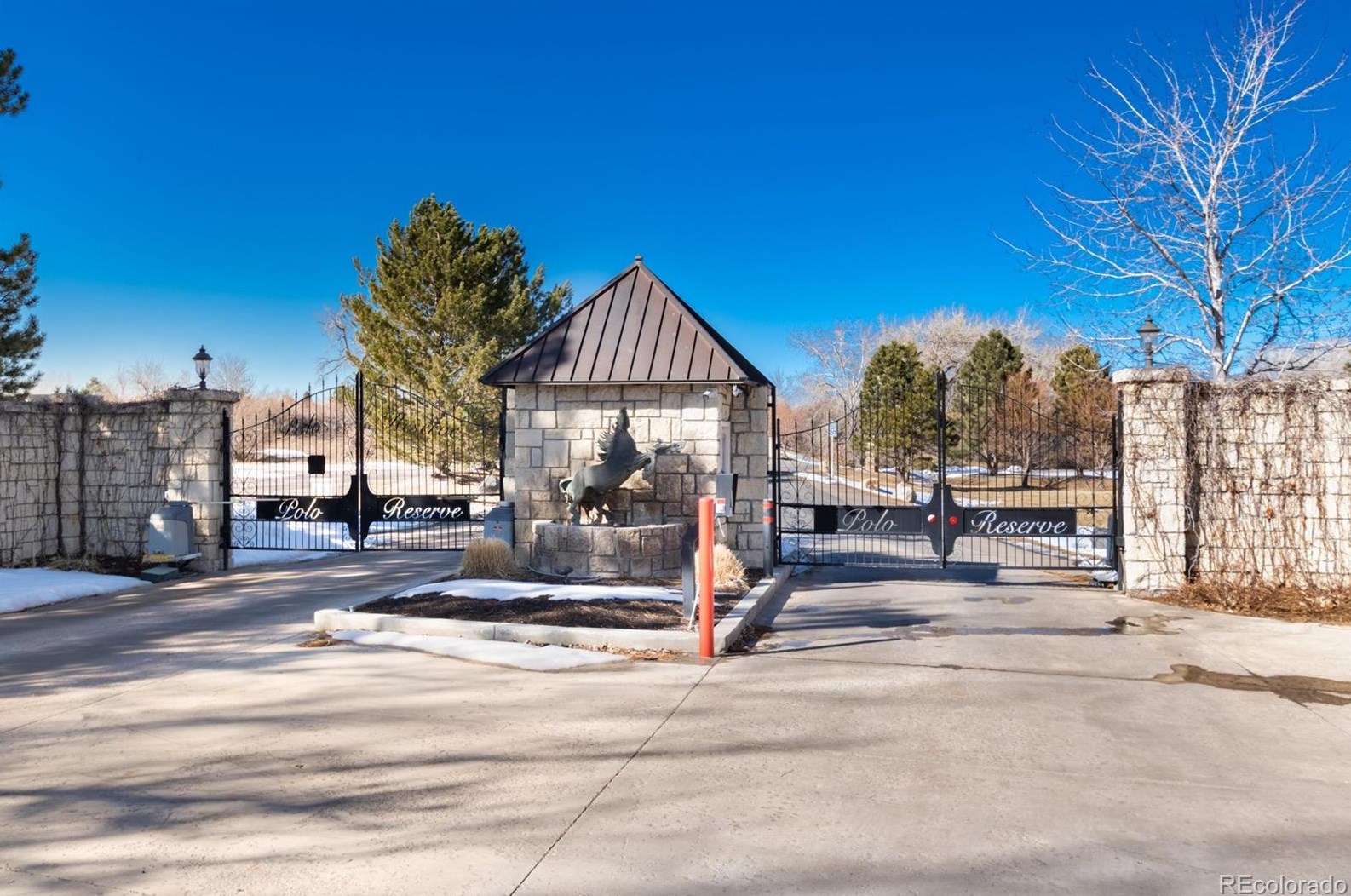 7230 Polo Rdg Dr, Littleton CO 80128-2538 exterior