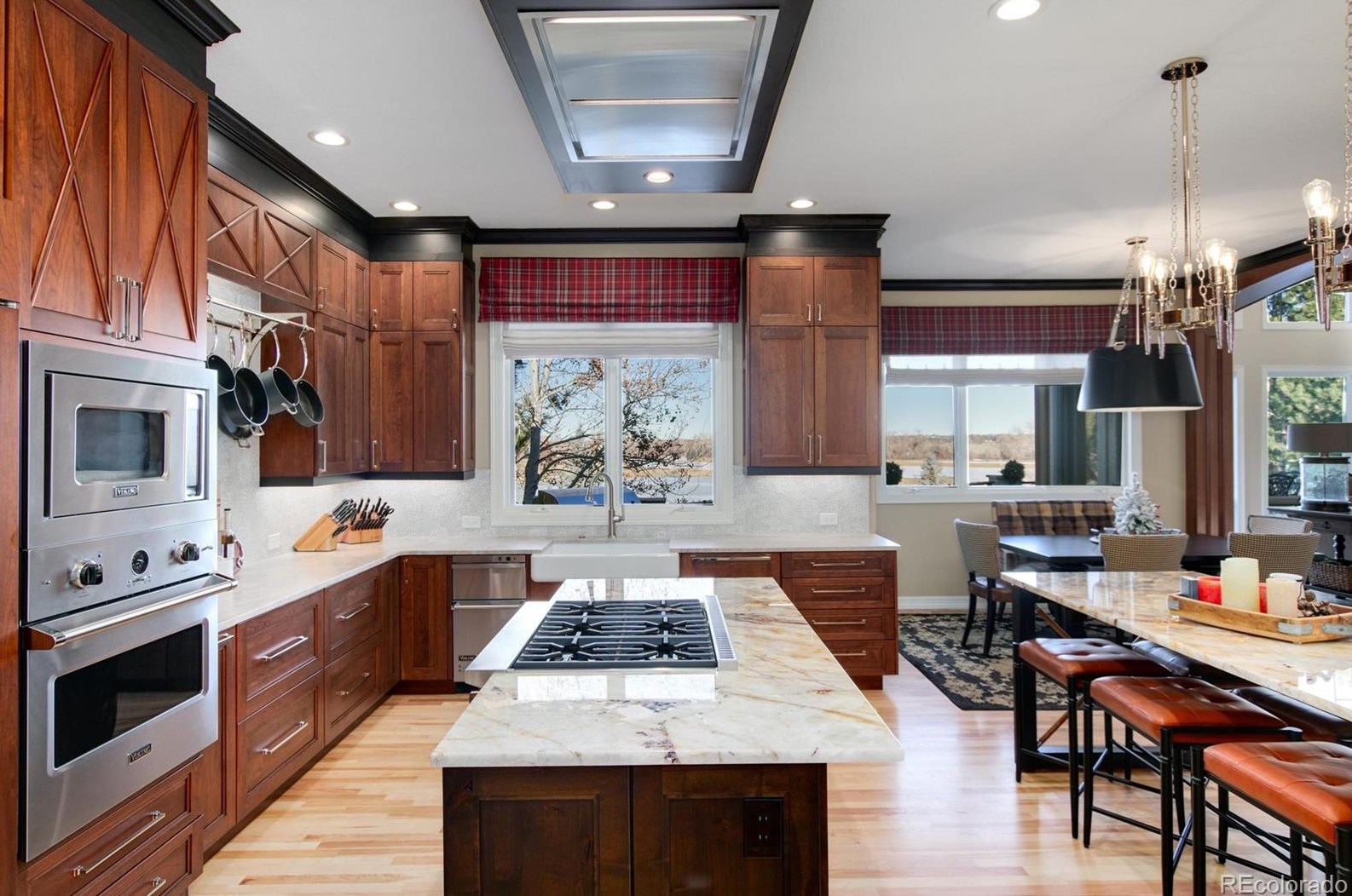 7230 Polo Rdg Dr, Littleton CO 80128-2538 exterior