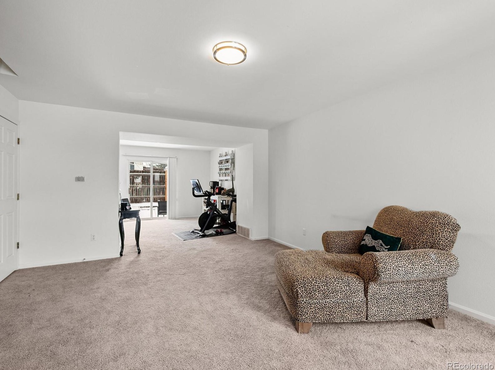 2162 Meadow Ct, Longmont CO  80501-1523 exterior
