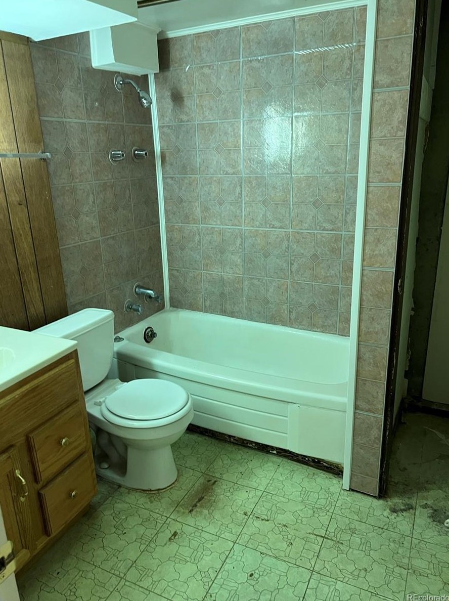 8357 Benton Way, Arvada CO  80003-1431 exterior