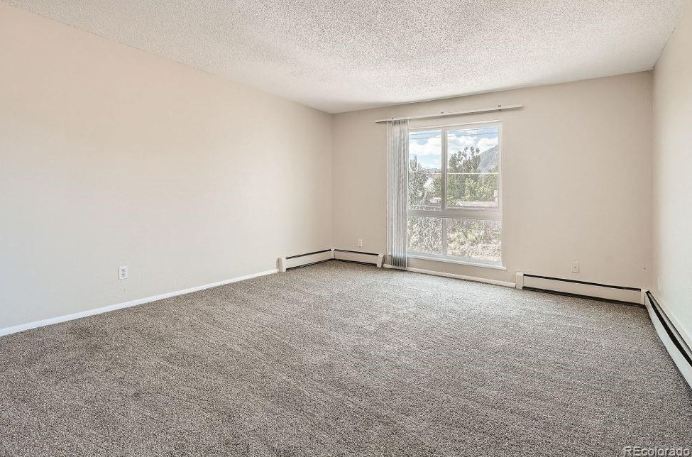 4340 Loomis Ave, Colorado Springs, CO 80906-5214