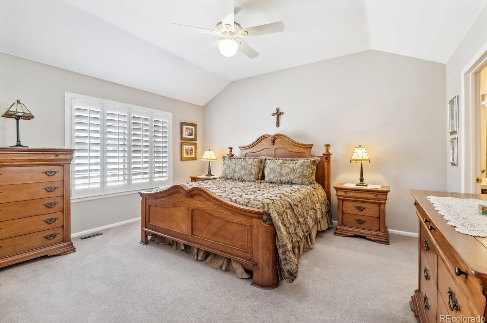 6027 Trailhead Rd, Littleton CO 80130-5327 exterior