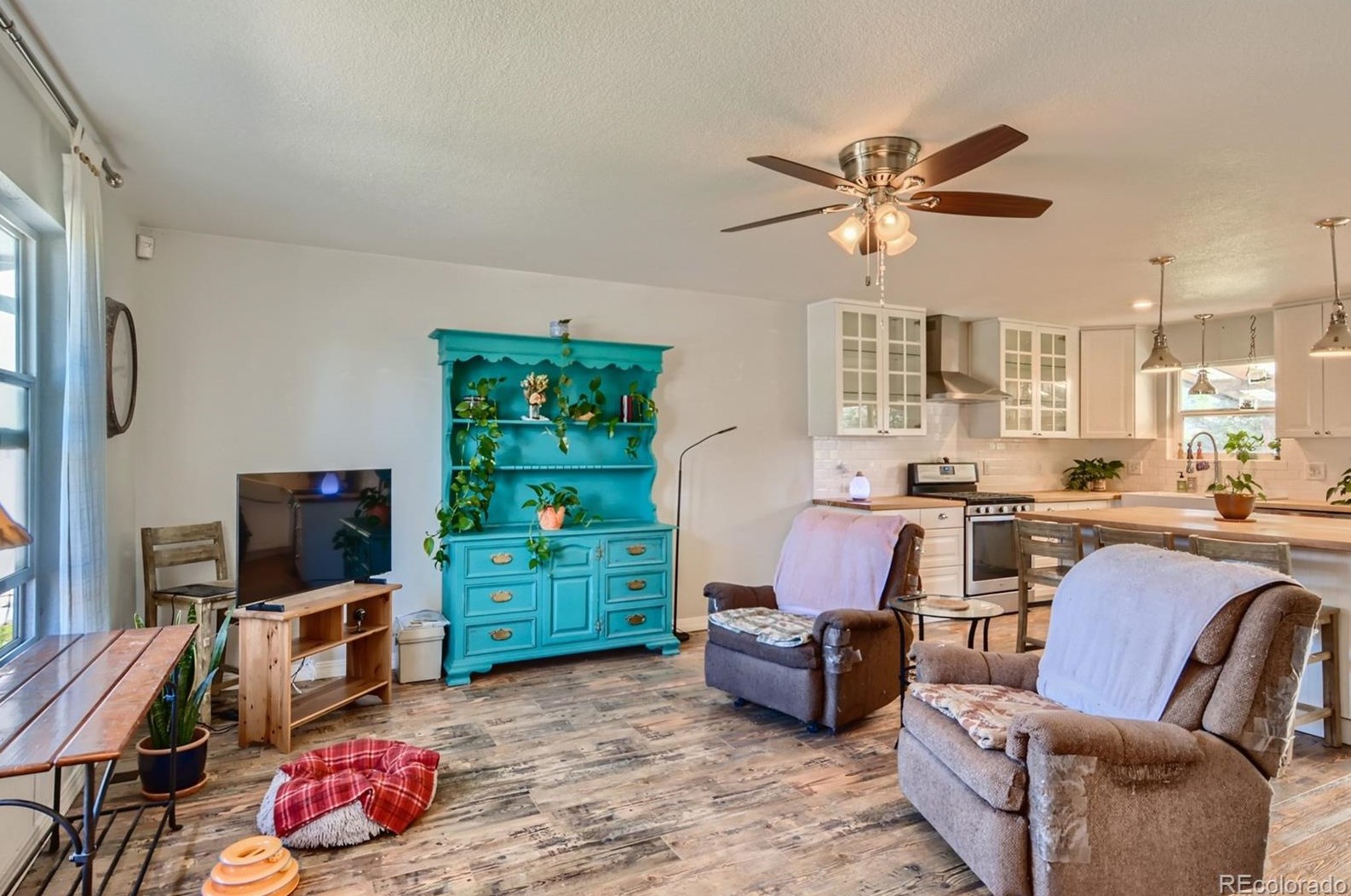 4747 Hackamore Dr, Colorado Springs, CO 80918-2628