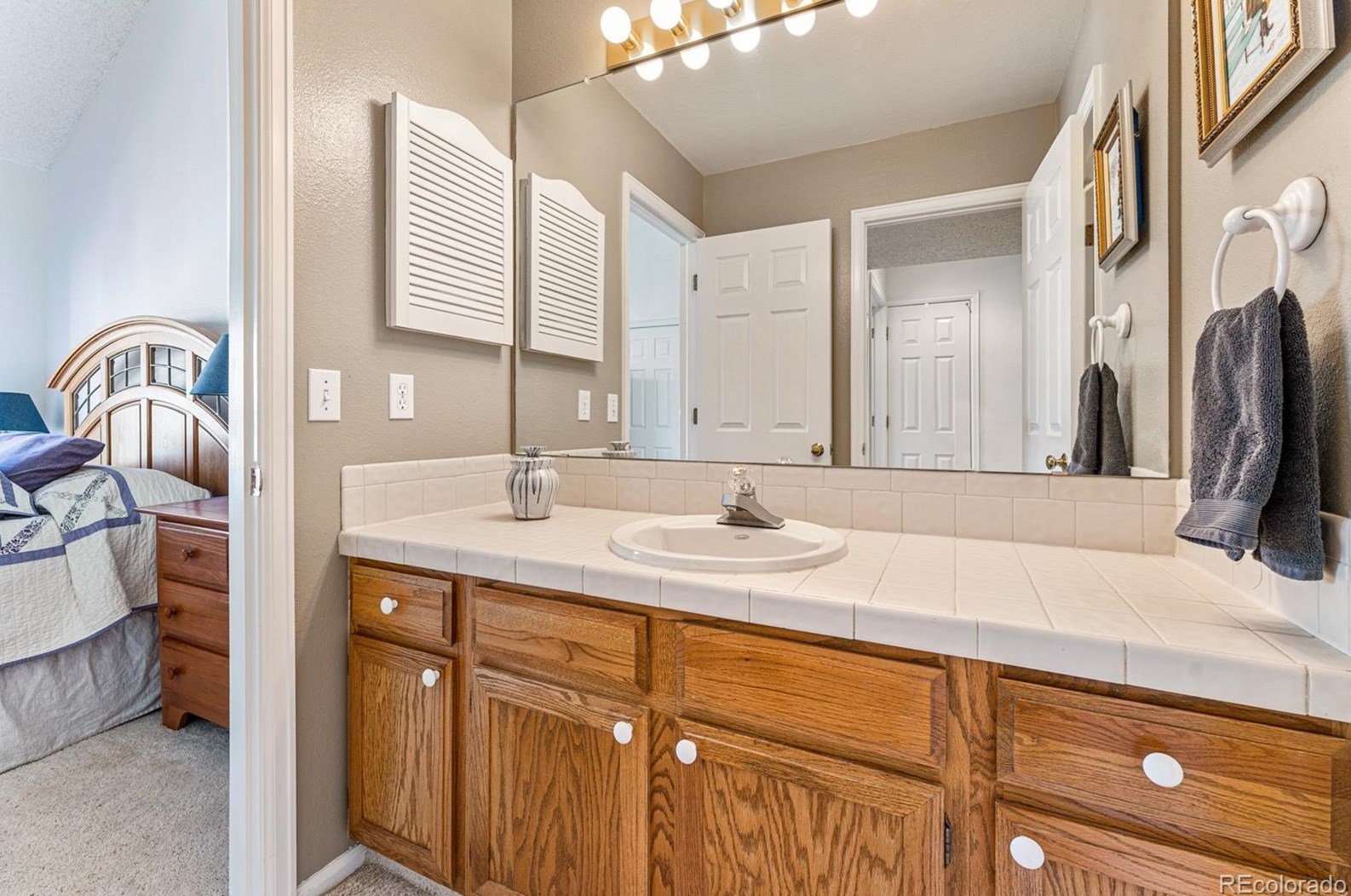 8234 High Ct, Littleton CO 80122-3673 exterior