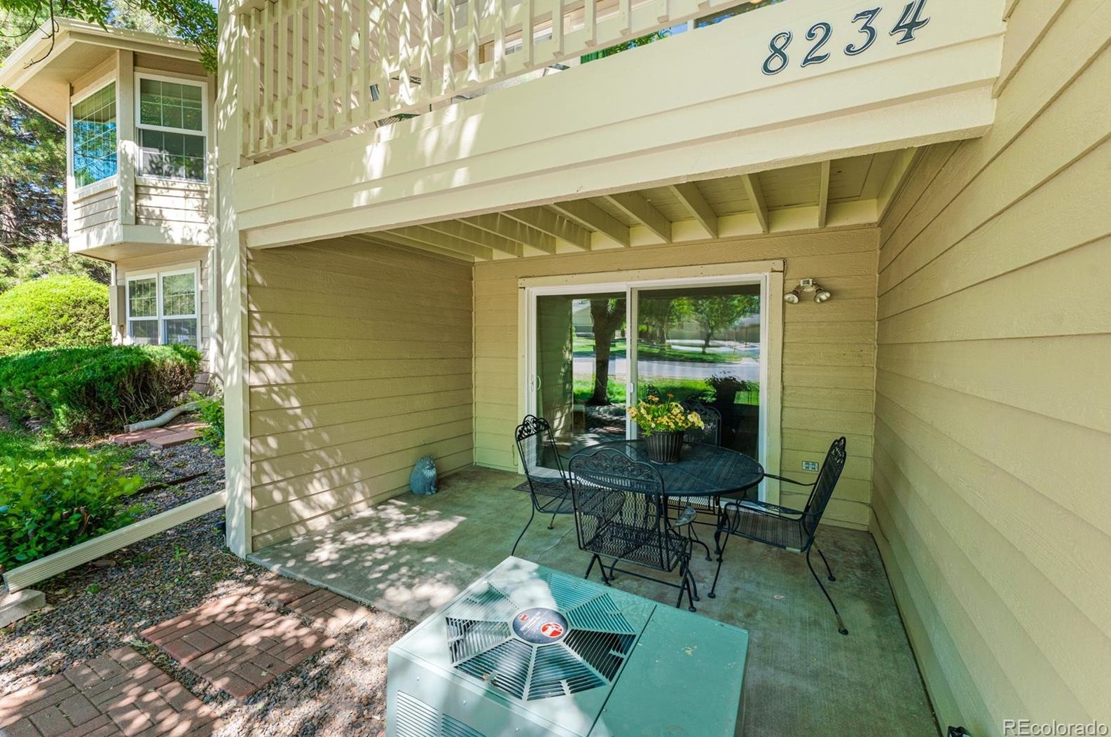 8234 High Ct, Littleton CO 80122-3673 exterior